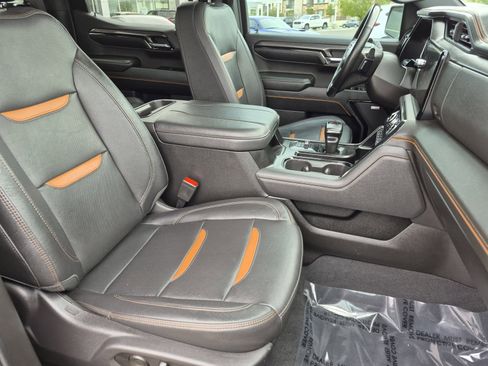 Used 2024 GMC Sierra 1500 AT4 image 25