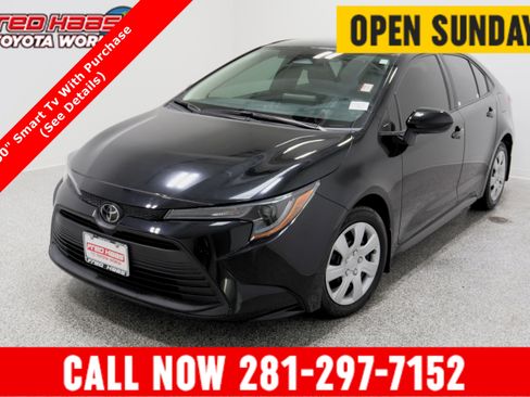 Used 2024 Toyota Corolla LE image 1