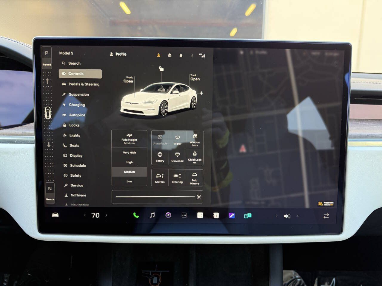 Used 2022 Tesla Model S AWD/4WD image 18