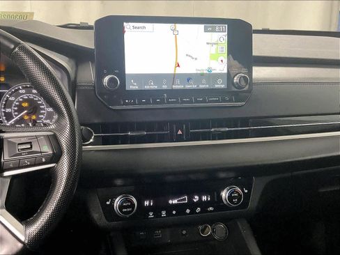 Used 2024 Mitsubishi Outlander SE image 18