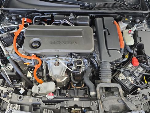 Certified 2025 Honda Civic Sport Touring image 30