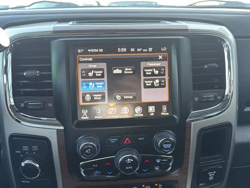 Used 2015 RAM 2500 Laramie AWD/4WD image 23