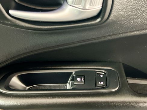 Used 2021 Jeep Compass Limited w/ Elite Interior Group image 32