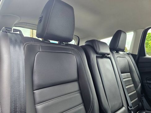 Used 2019 Ford Escape SEL AWD/4WD image 12