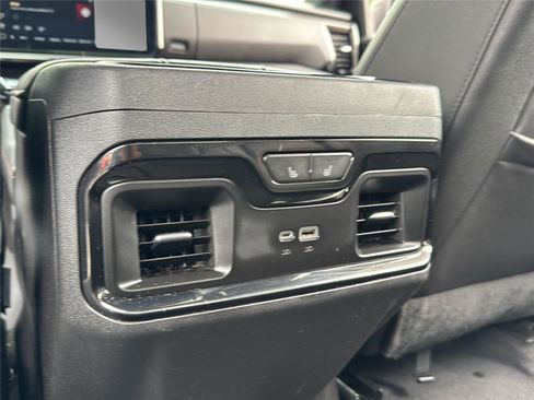 Used 2022 GMC Sierra 1500 AT4 AWD/4WD image 24