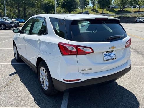 Used 2019 Chevrolet Equinox LS FWD image 3