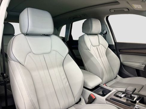 Used 2025 Audi Q5 2.0T Premium Plus w/ Premium Plus Package image 14