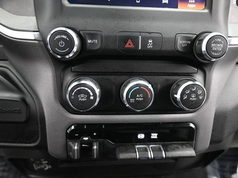 Used 2024 RAM 3500 Big Horn image 31