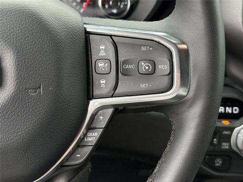Used 2025 RAM 1500 Laramie AWD/4WD image 25