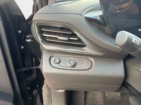 Used 2026 Buick Envista Preferred w/ Advanced Safety Package FWD image 30
