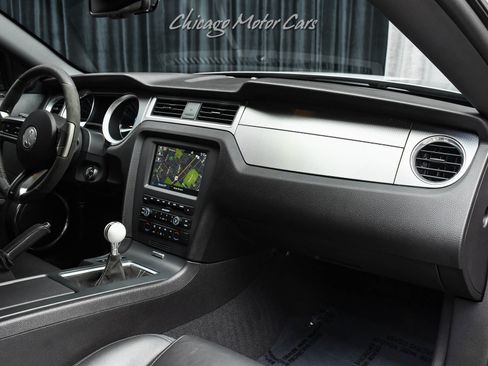 Used 2010 Ford Mustang Shelby GT500 image 19