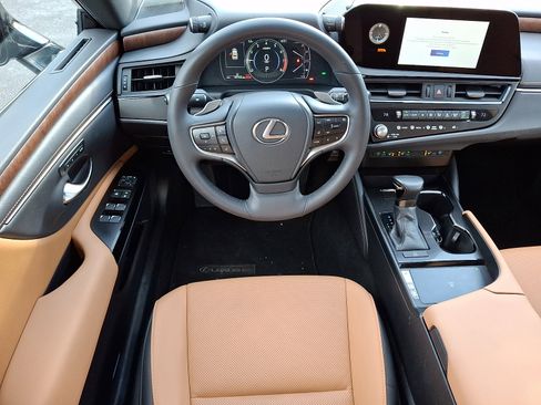 Certified 2023 Lexus ES 350 w/ Premium Package image 12