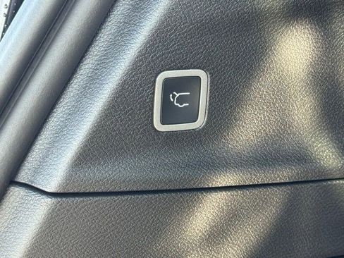 New 2026 Chrysler Pacifica Select FWD image 47