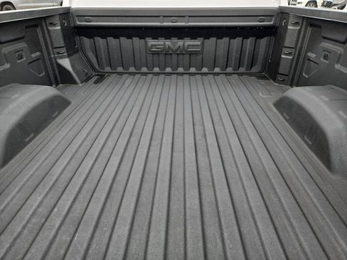 Used 2025 GMC Sierra 2500 Denali Ultimate AWD/4WD image 16