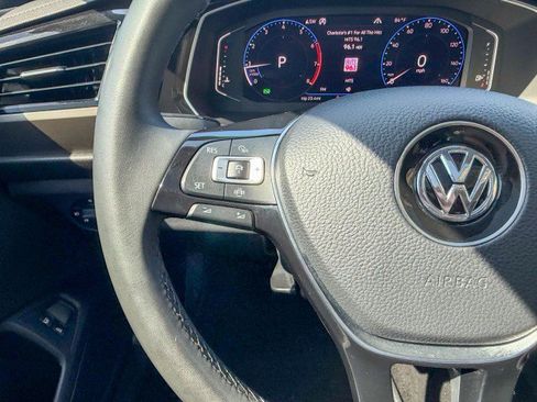 Used 2020 Volkswagen Jetta SEL Premium FWD image 9