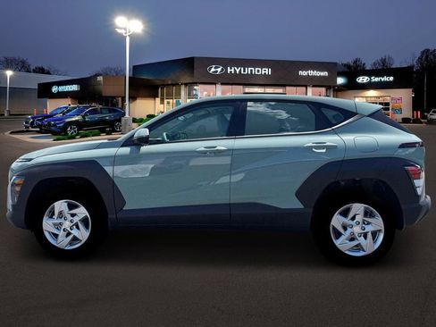 New 2026 Hyundai Kona SE image 3