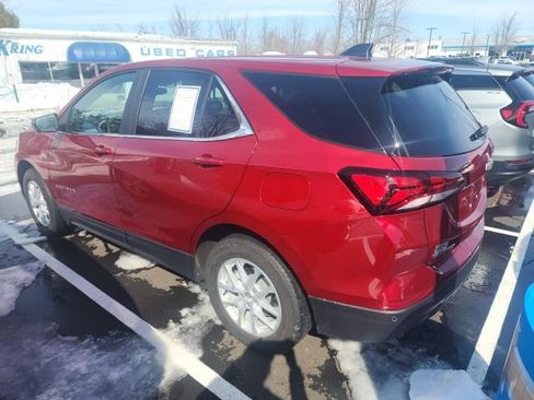 Used 2024 Chevrolet Equinox LT w/ LPO, Floor Liner Package image 2