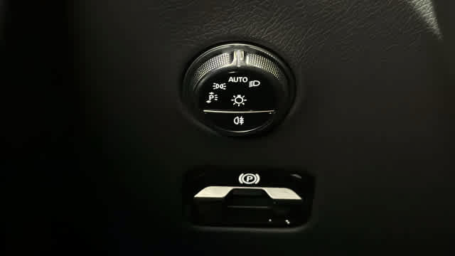 Certified 2026 Mercedes-Benz GLC 300 4MATIC image 17