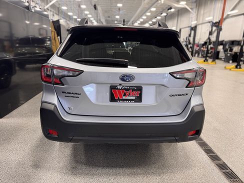 Used 2025 Subaru Outback Onyx Edition image 35