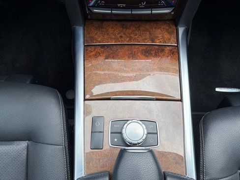Used 2014 Mercedes-Benz E 350 Sedan image 20