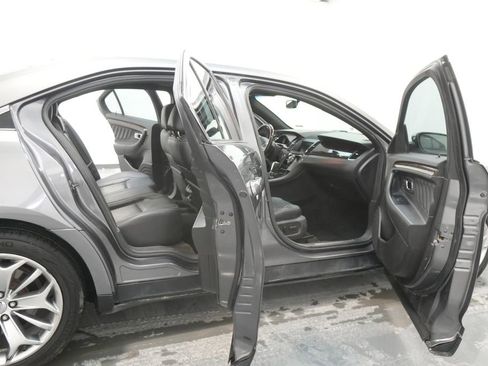Used 2013 Ford Taurus Limited image 29