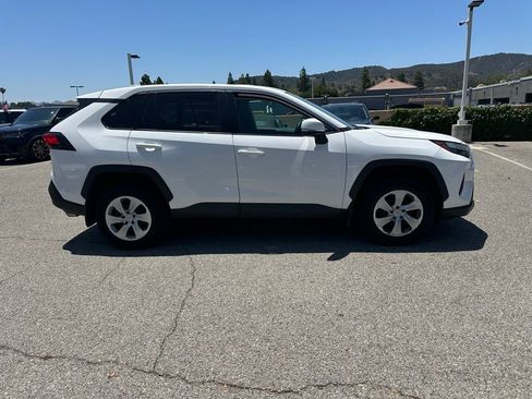 Used 2024 Toyota RAV4 LE FWD image 4