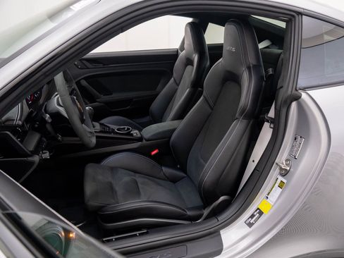 Certified 2024 Porsche 911 Carrera GTS image 5