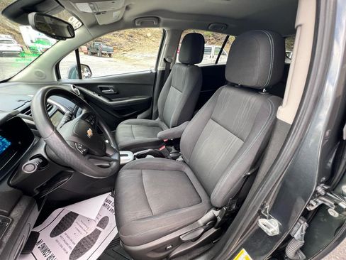 Used 2016 Chevrolet Trax LT w/ LPO, Protection Package image 16