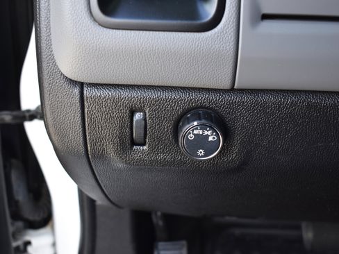 Used 2020 Chevrolet Colorado W/T image 14