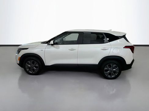 Used 2024 Kia Seltos LX AWD/4WD image 7