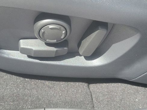 New 2025 Land Rover Range Rover Evoque S image 14