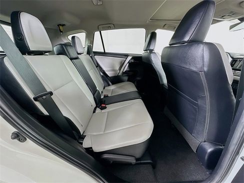 Used 2017 Toyota RAV4 Limited image 34