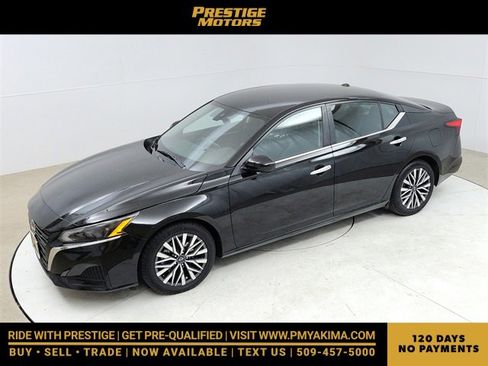 Used 2023 Nissan Altima 2.5 SV image 15