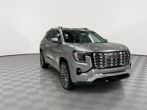 New 2026 GMC Terrain Denali w/ LPO, Floor Liner Package image 13