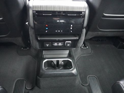 Used 2024 Jeep Wagoneer Series III image 38