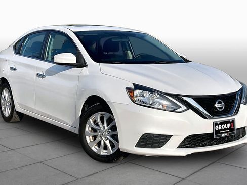 Used 2018 Nissan Sentra SV w/ Premium Package (P01) FWD image 3