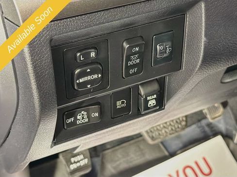 Used 2020 Toyota Tundra SR5 AWD/4WD image 10