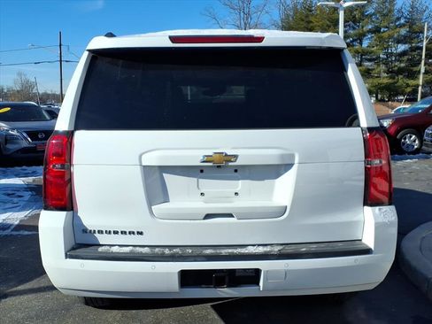 Used 2018 Chevrolet Suburban LT image 6