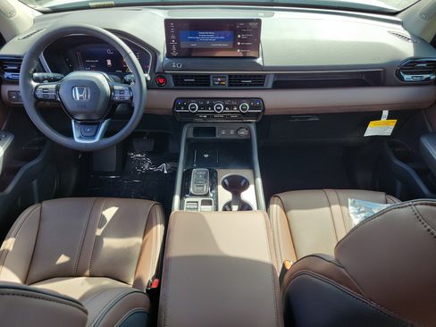New 2026 Honda Pilot Elite image 2