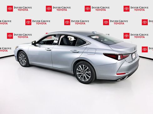 Used 2023 Lexus ES 350 w/ Premium Package FWD image 7