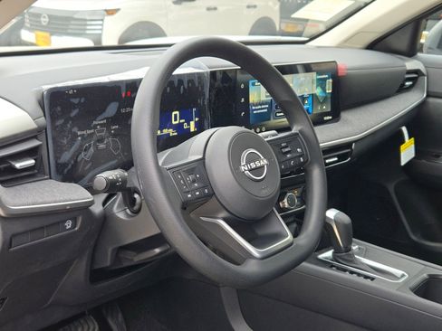 New 2026 Nissan Kicks S image 10