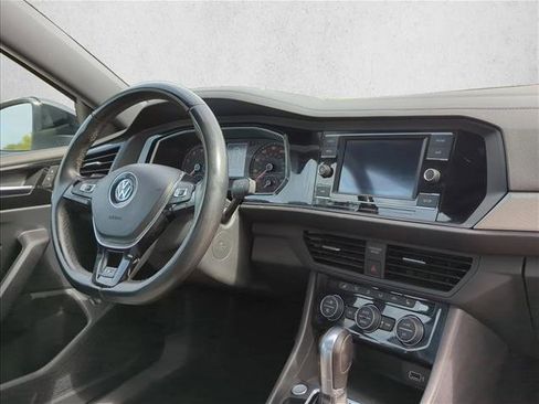 Used 2019 Volkswagen Jetta R-Line image 27