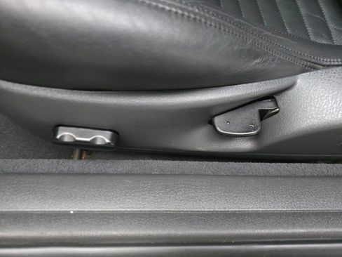 Used 2002 Ford Thunderbird image 22