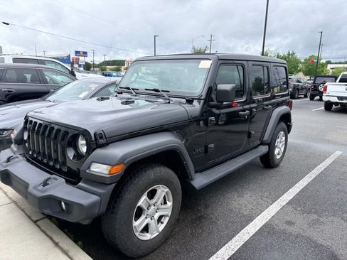 Used 2022 Jeep Wrangler Unlimited Sport w/ Sun And Sound Package AWD/4WD image 1