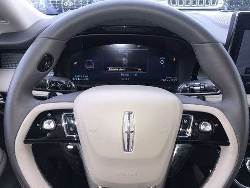 Used 2023 Lincoln Corsair AWD w/ Equipment Group 101A image 14