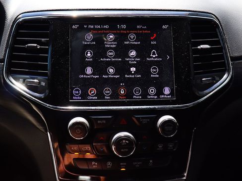 Used 2020 Jeep Grand Cherokee Laredo w/ 18" Wheel & 8.4" Radio Group AWD/4WD image 50