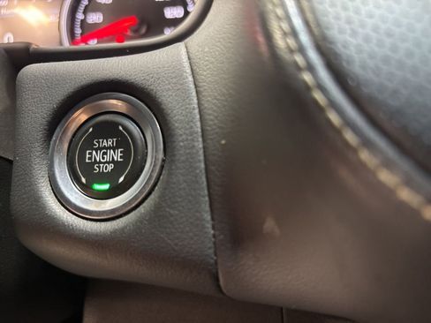 Used 2021 Chevrolet Suburban Premier image 27