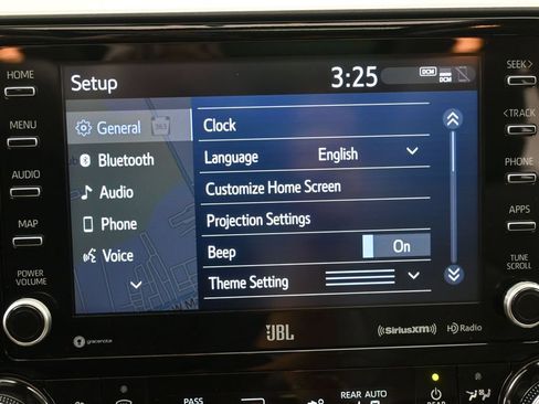 Used 2021 Toyota Highlander Limited AWD/4WD image 18