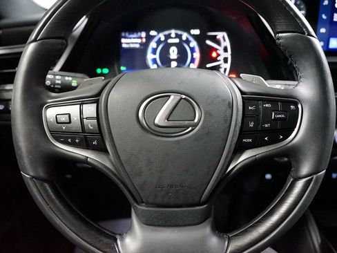 Used 2024 Lexus ES 350 Ultra Luxury w/ Accessory Package (Z2) image 12