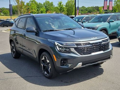 New 2026 Kia Seltos S FWD image 3
